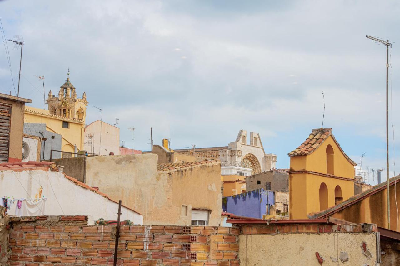 Apartamento 2 En La Muralla Romana Junto A La Catedral Tarragona Bagian luar foto