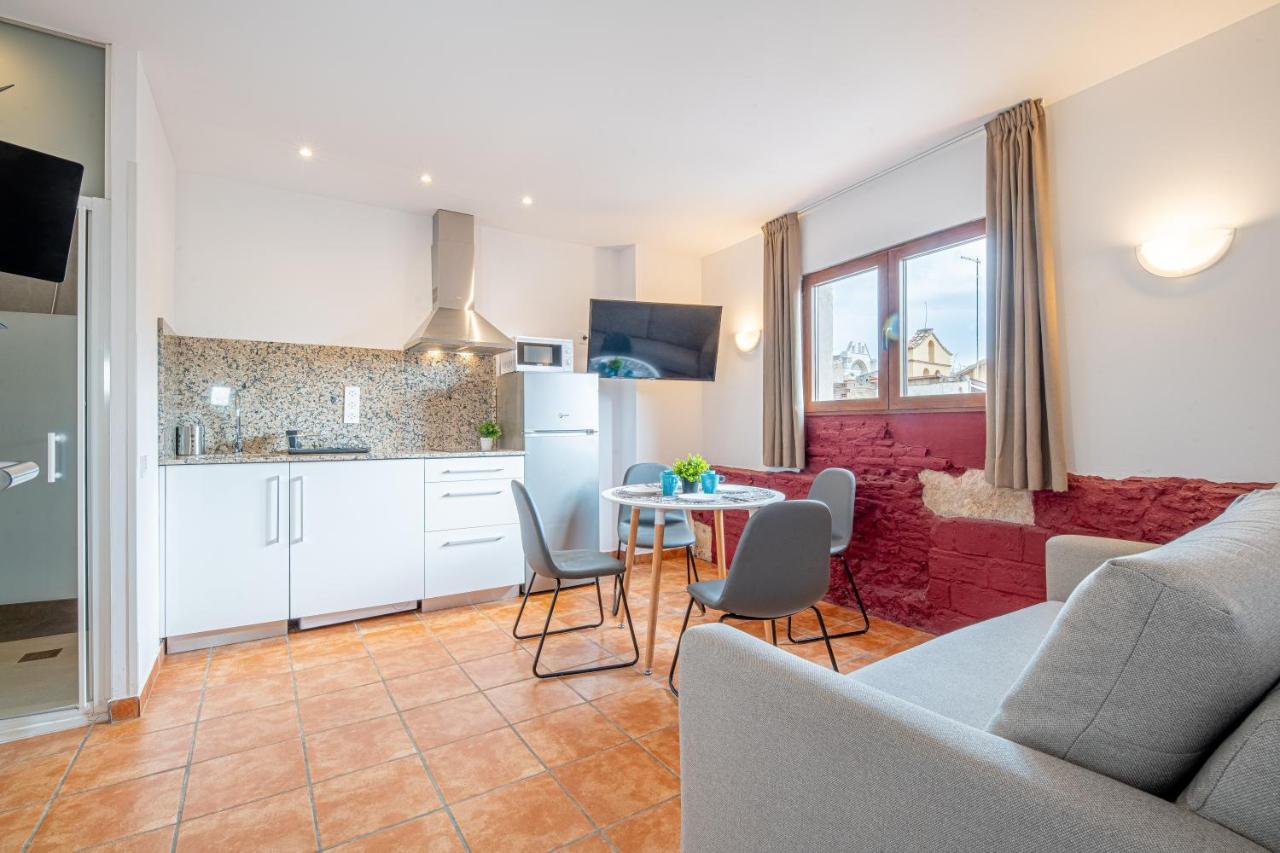 Apartamento 2 En La Muralla Romana Junto A La Catedral Tarragona Bagian luar foto