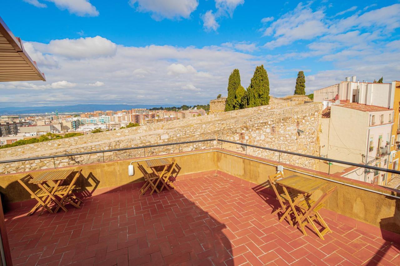 Apartamento 2 En La Muralla Romana Junto A La Catedral Tarragona Bagian luar foto