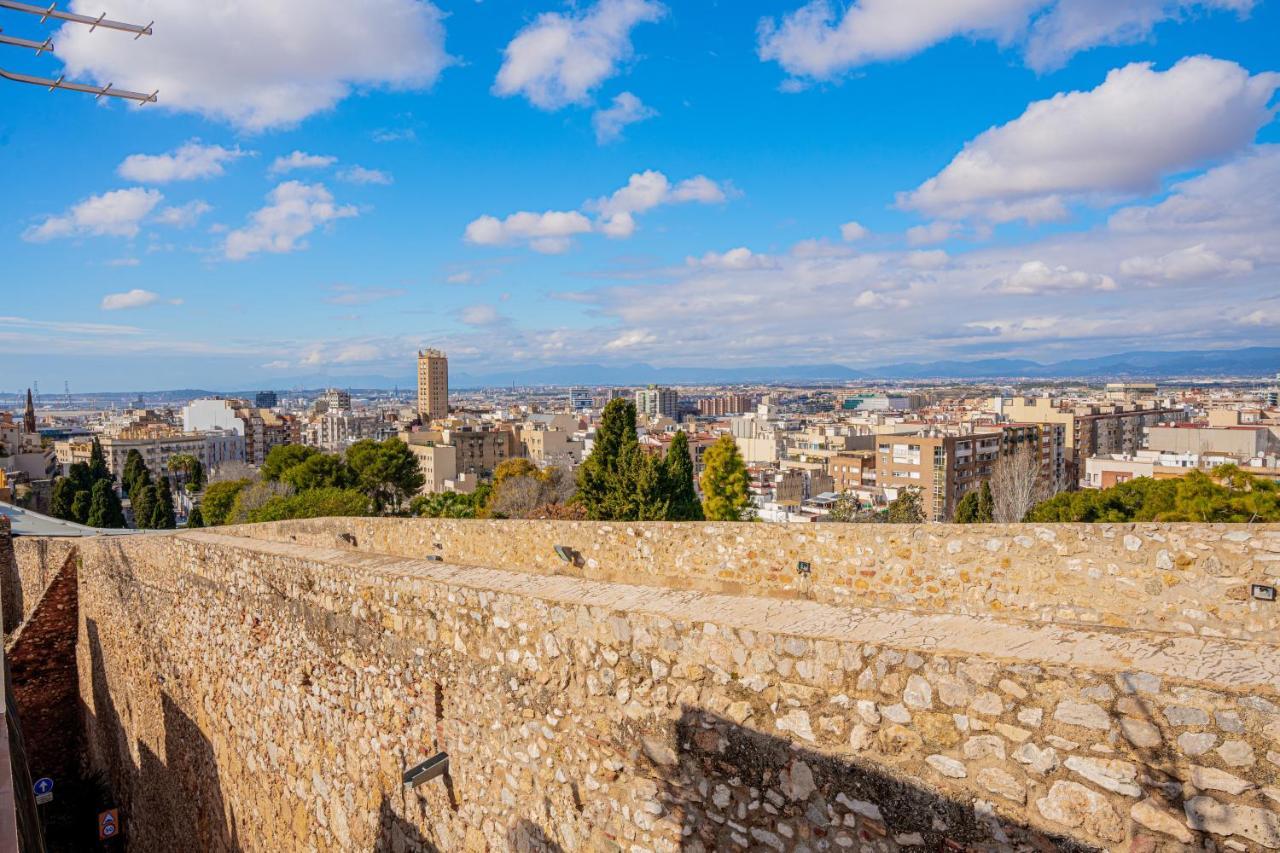 Apartamento 2 En La Muralla Romana Junto A La Catedral Tarragona Bagian luar foto